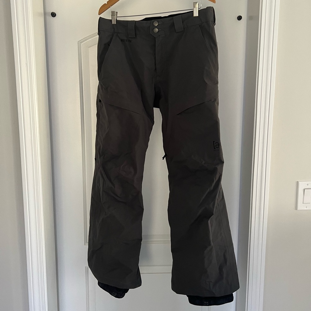 Burton [ak] GORE-TEX Snow Pants Size L